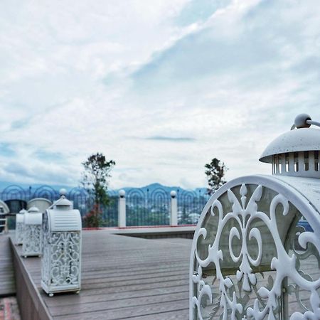 Cinnamon Hotel Boutique Syariah Tutugan Exterior photo